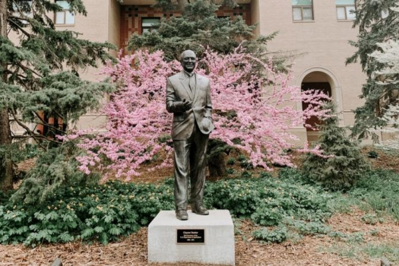 Clayton Yeutter Statute 