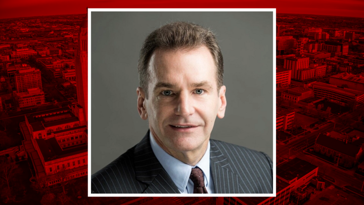 Headshot of Stephen Olson